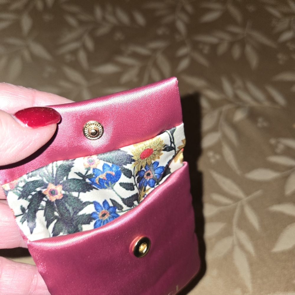 Pink and Gold Floral Pocket Mirror With Satin Pouch - Picture 5 of 5